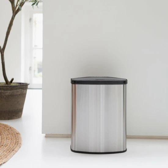 Goedkoop ✨ Prullenbak Met Sensor - 8 Liter - RVS - Toilet Afvalemmer - Badkamer Afvalbak Homra IXXA - Vuilnisbak - 8L - Vingerafdrukvrij RVS - Hygiënisch - Elektrische Softclose Deksel - Automatische Deksel - Sensor Vuilbak ❤️ 7 Goedkoop ✨ Prullenbak Met Sensor - 8 Liter - RVS - Toilet Afvalemmer - Badkamer Afvalbak Homra IXXA - Vuilnisbak - 8L - Vingerafdrukvrij RVS - Hygiënisch - Elektrische Softclose Deksel - Automatische Deksel - Sensor Vuilbak ❤️ - Afbeelding 7