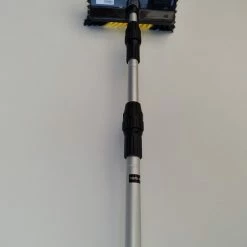 Groothandel 👍 OzoSchoon Zonnepanelen / Auto / Ramen Wassen Telescoopsteel Met Borstel Waterdoorlatende Wasborstel Met Telescopische Steel 4 Meter En Gardena Aansluiting / Wasborstel Met Uitschuifbare Telescoopsteel Met Waterdoorvoer 🎁